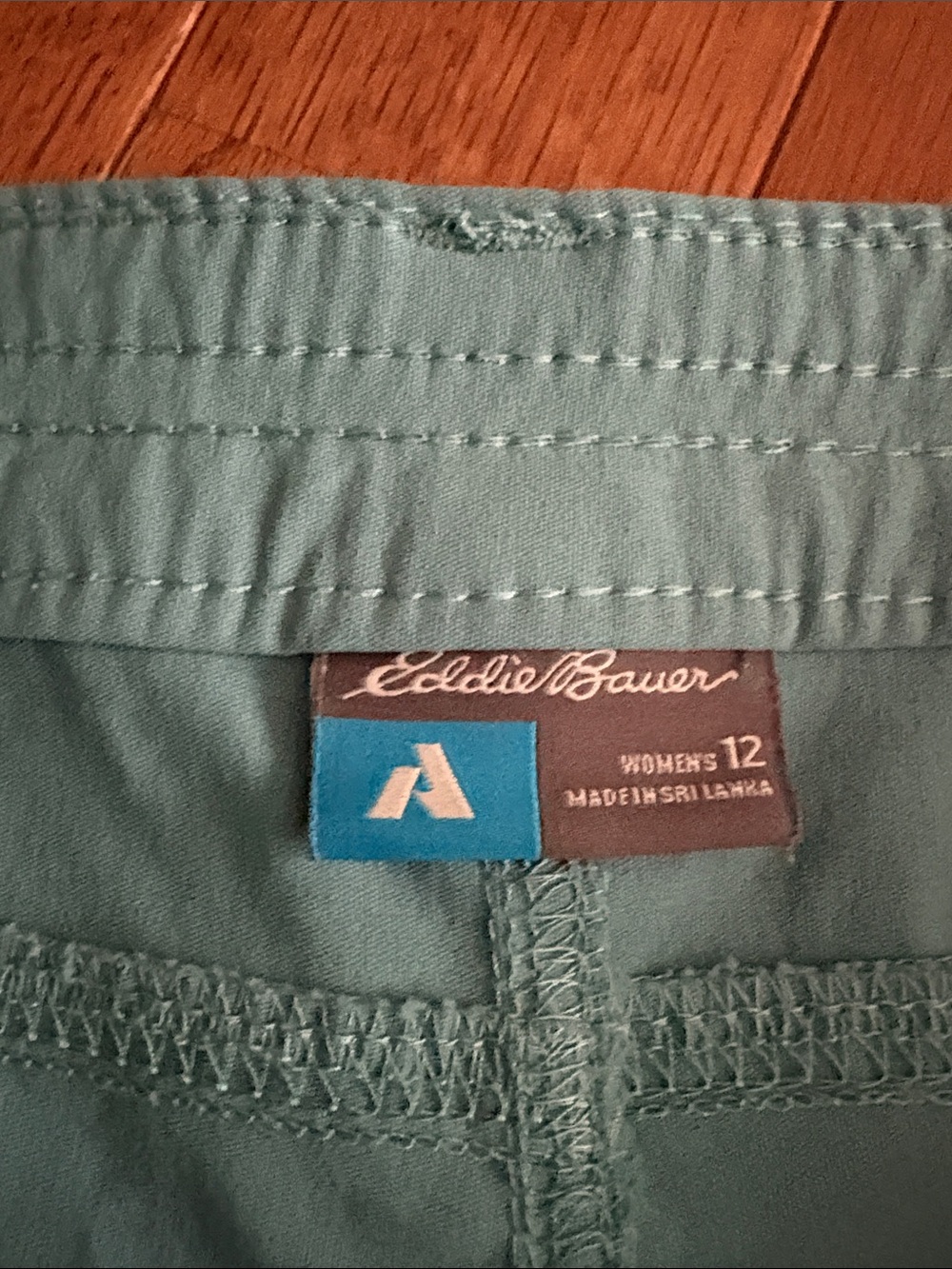 Eddie Bauer Teal Women's Active Shorts - Picture 2 of 5